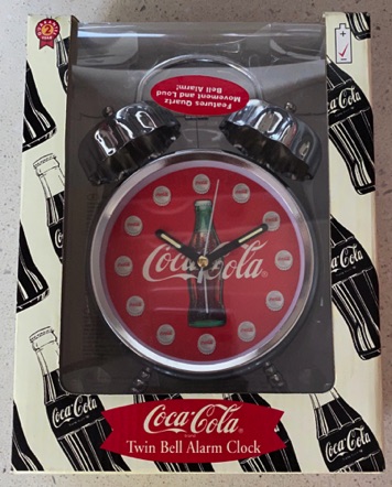 3125-1 € 12,50 coca cola wekker chroom kleurig met rode wijzerplaat.jpeg
